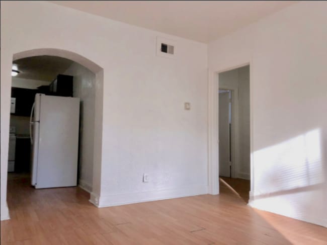 Building Photo - 5001 Tholozan Ave