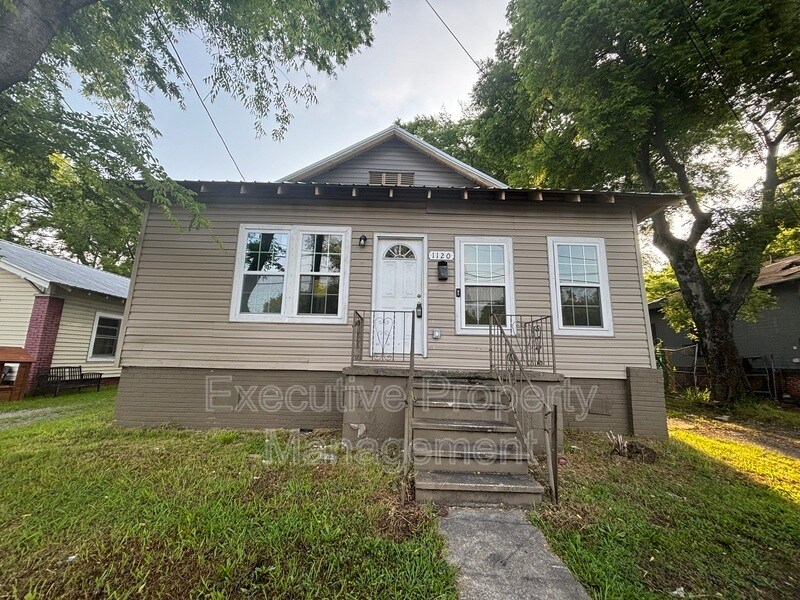 Foto principal - 1120 Elm Ave