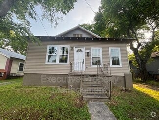 Building Photo - 1120 Elm Ave