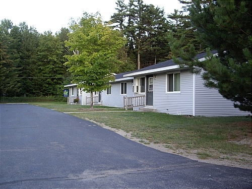 Building Photo - Drummond Island Apartments