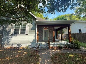 Building Photo - 1113 Pennock Ave