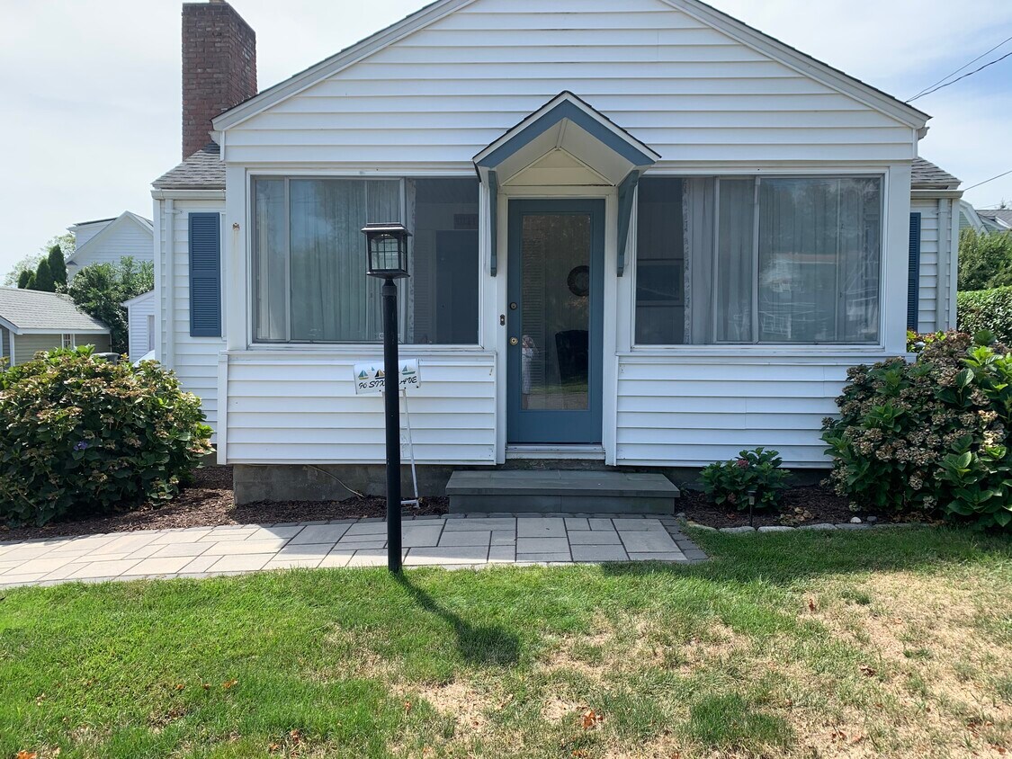 96 6th Ave, Milford, CT 06460 House Rental in Milford, CT