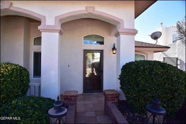 Foto del edificio - 12636 Crystal Ridge St