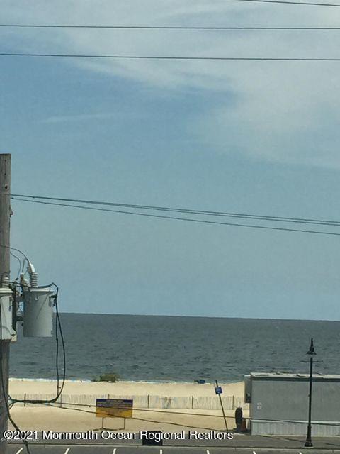 Building Photo - 1066 Ocean Ave
