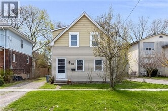 Building Photo - 26 Dacotah St