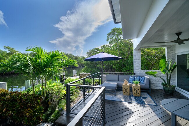 Foto del edificio - 5246 Boca Marina Cir S