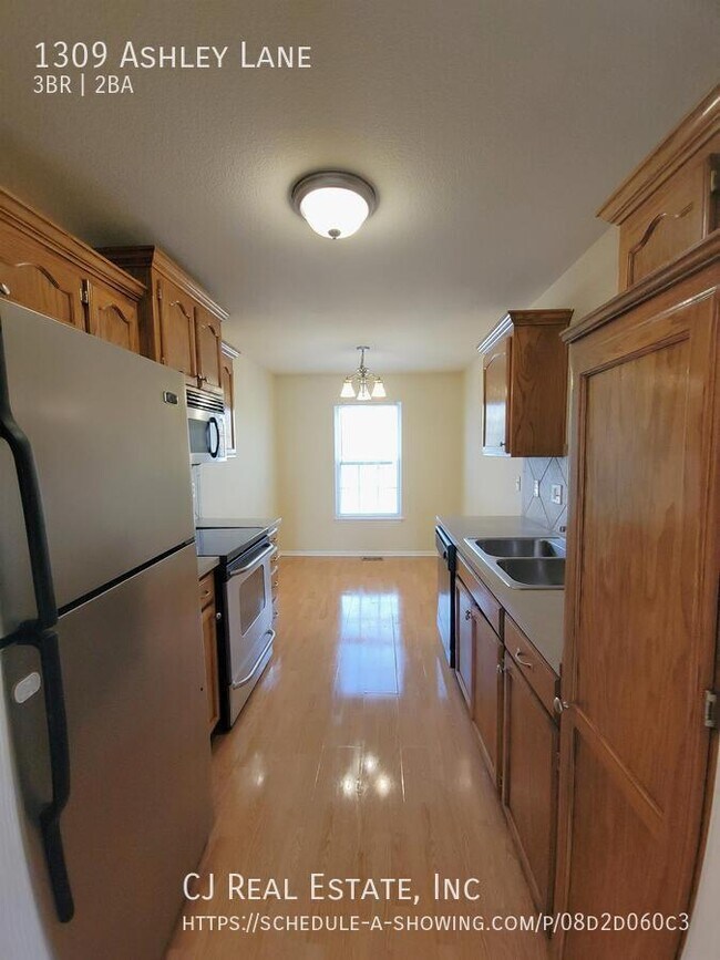 Building Photo - 1309 Ashley Ln