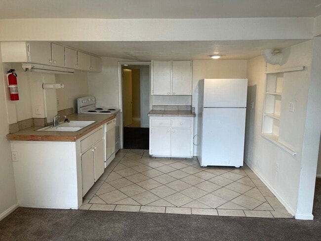 Building Photo - Location, Location, Location.