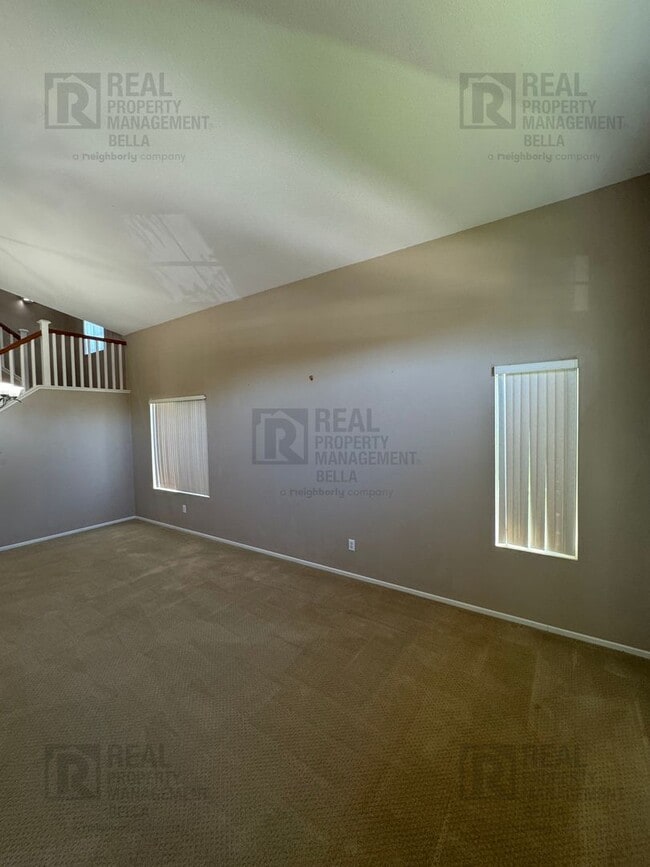 Building Photo - 756 Conlon Dr