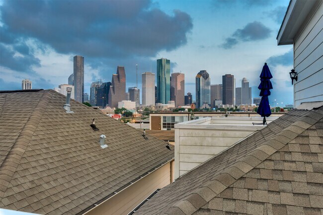 Foto del edificio - 1506 Johnson St