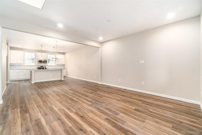 Building Photo - 9726 Ames St