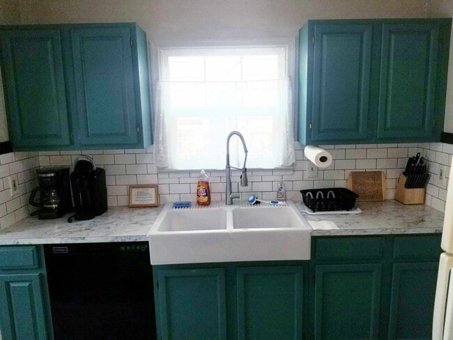 cocina - 1730 18th St NE