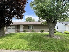 Building Photo - 406 Magnolia Dr