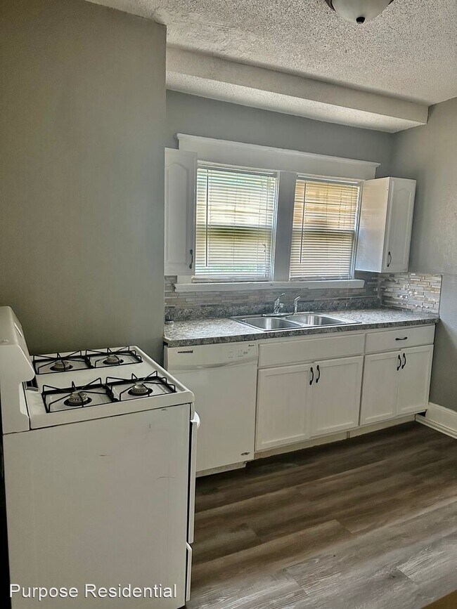Foto del edificio - 3 br, 1 bath House - 4401 Montgall Ave
