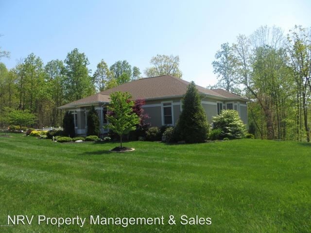 Foto del edificio - 4 br, 2.5 bath House - 1014 Brooklyn Ave.