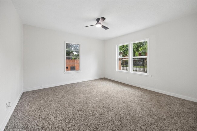 Building Photo - 2701 Truxillo St