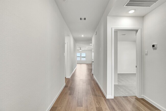 Foto del edificio - 1718 San Jacinto Dr