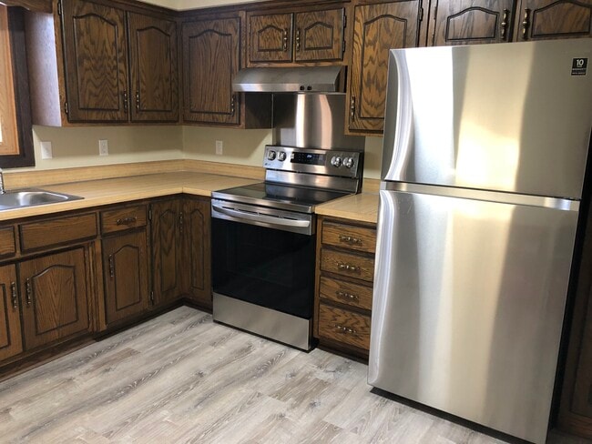 Kitchen - 1272 Norton Ave NE