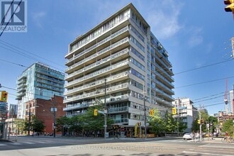 Building Photo - 38-638 Niagara St