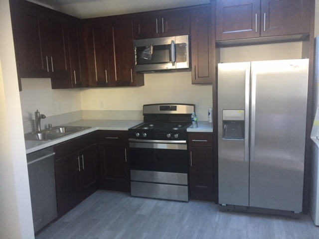 Appliances - 17914 Bullock St