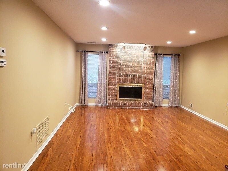 Primary Photo - 2 br, 1.5 bath Condo - 320 Willowbrook Drive