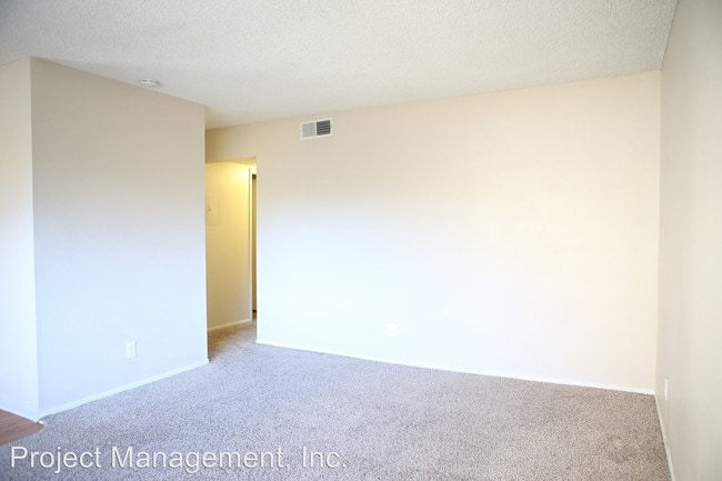 Building Photo - 2740 Elvyra Way