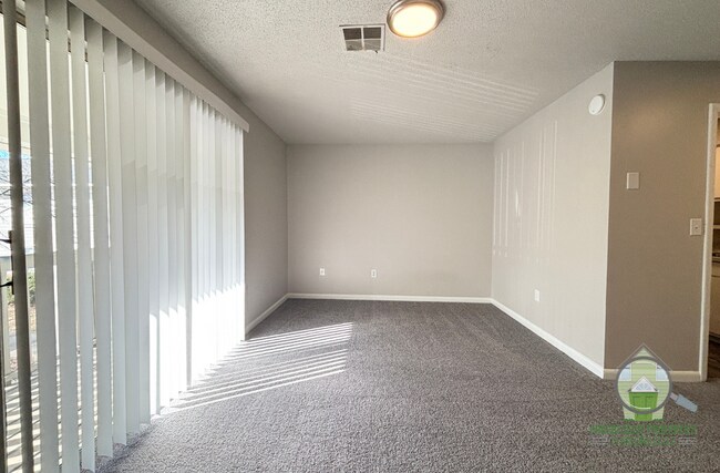 Foto del edificio - 500 Fairview St