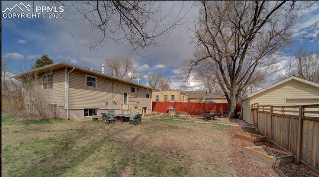 entrance to unit B, rear of property - 1203 E Rio Grande St