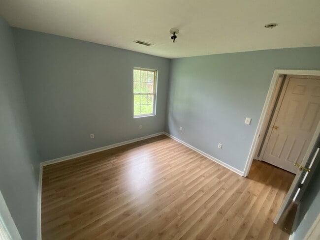 Building Photo - 114 Shoffner Loop