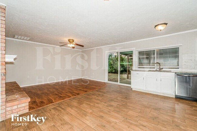 Building Photo - 5109 Gilliam Cir