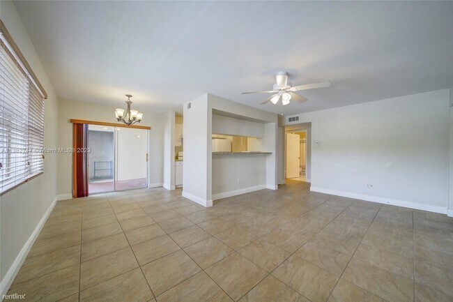 Building Photo - 2 br, 2 bath House - 15285 SW 107th Ln Apt...