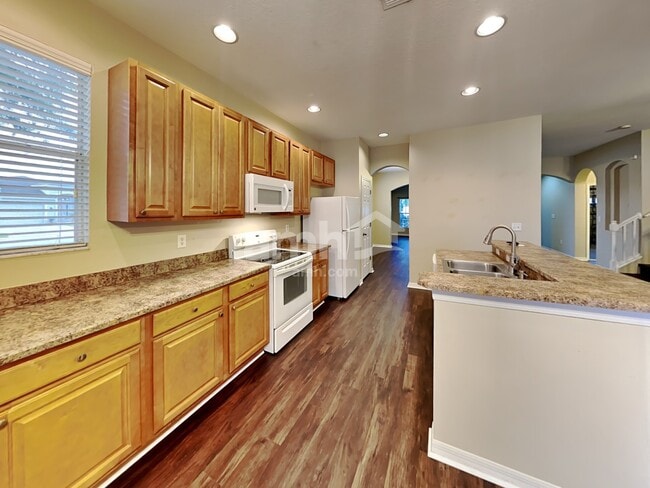 Foto del edificio - 3124 Shady Lily Ln