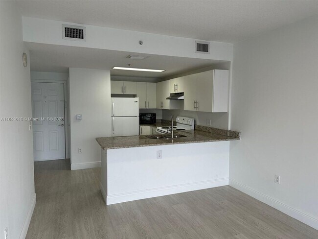 Foto del edificio - 3410 Coral Wy