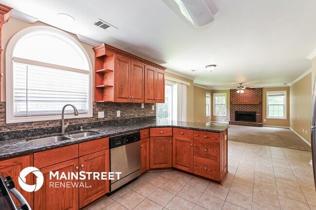 Foto del edificio - 1684 Summit Pl Way
