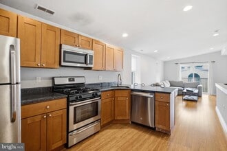 Building Photo - 1418 Christian St