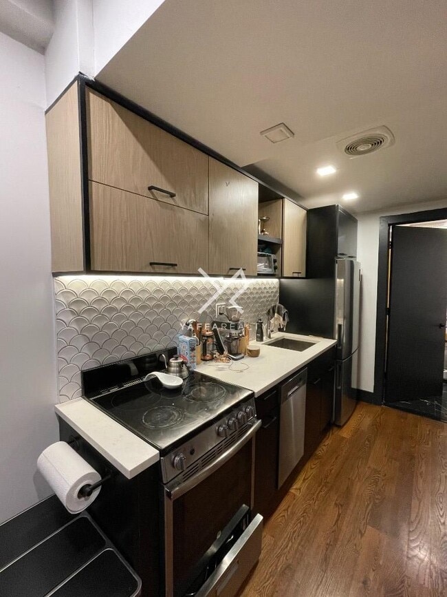 Building Photo - 1 bedroom in BROOKLYN NY 11216