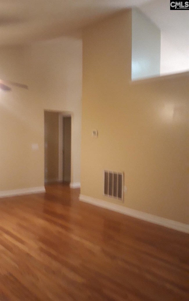 Building Photo - 212 Carriage Oaks Dr