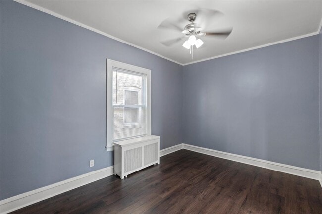 Foto del edificio - 6018 W Addison St