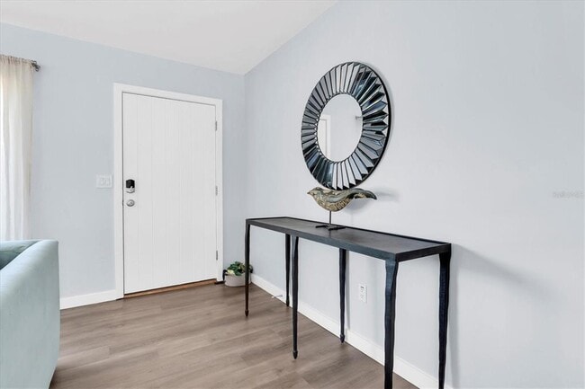 Building Photo - 104 24th St