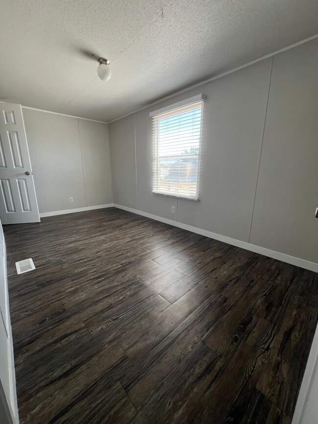 Foto del edificio - 49 Paradise Ave