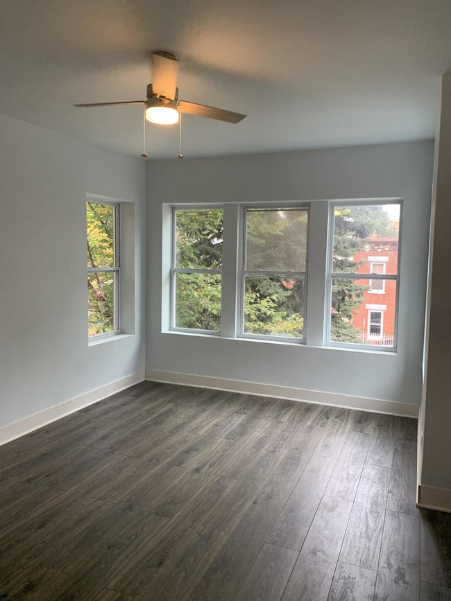 Building Photo - 1504 N Monticello Ave