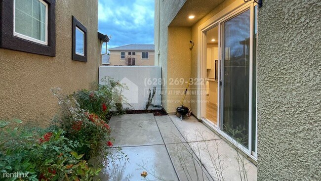 Building Photo - 4 br, 3 bath House - 2836 McCloud Way -