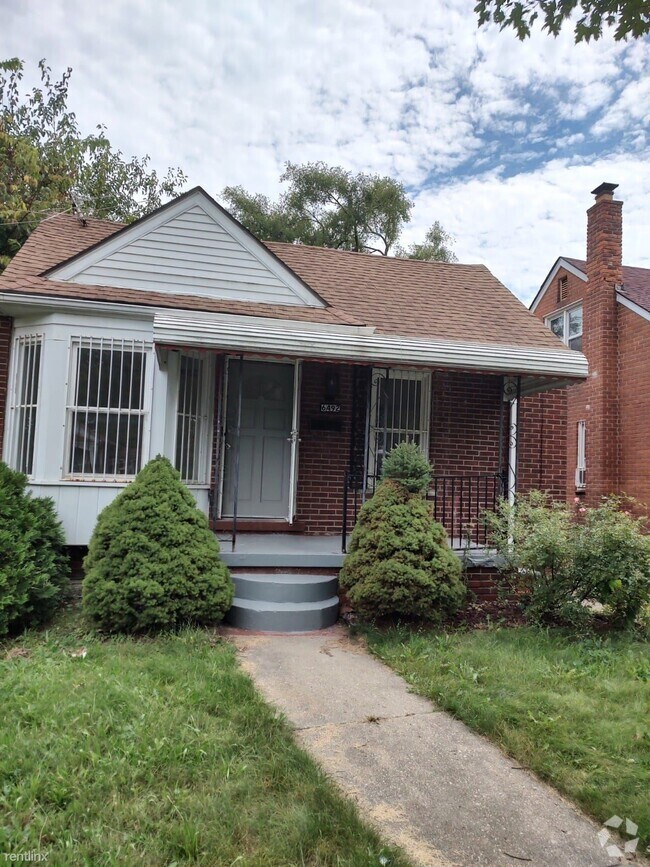 Henry Ford/Fairlane Town Center Houses under 2,500 Dearborn, MI 1