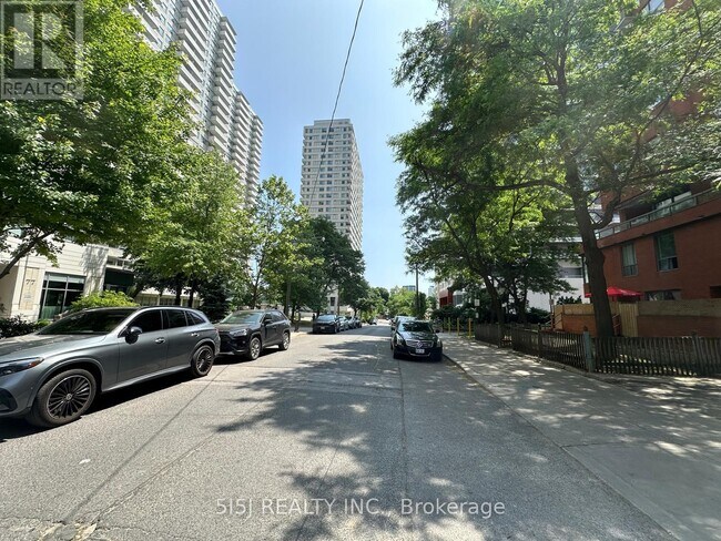 Building Photo - 2603-89-3189 Dunfield Ave