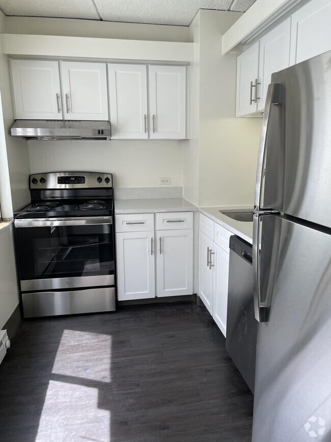 Remodeled Kitchens - Eddygate Park Apartments