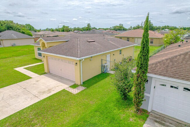 Foto del edificio - 509 Cardinal Dr