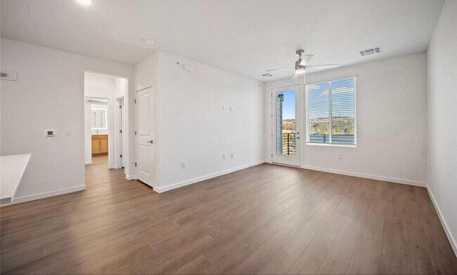 Foto del edificio - 2232 Arikaree Hts