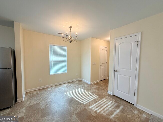 Foto del edificio - 18 Everett Cir SE