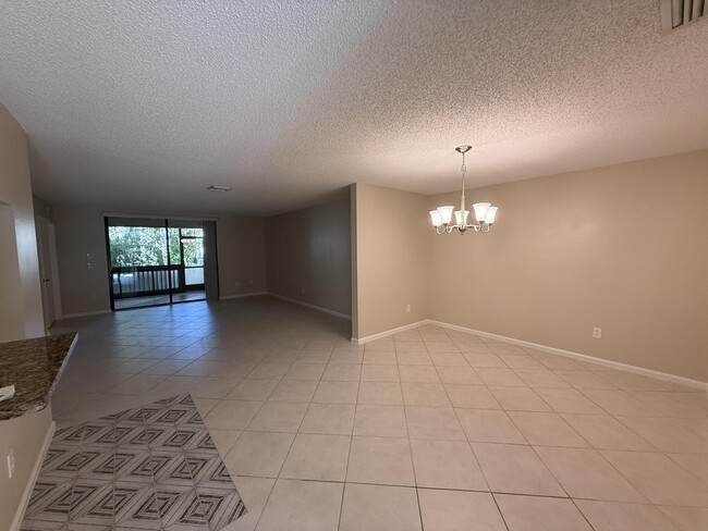 Foto del edificio - 9280 Sable Ridge Cir