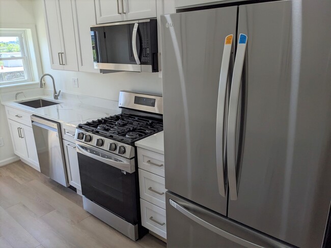 Foto del edificio - 1229 K St SE